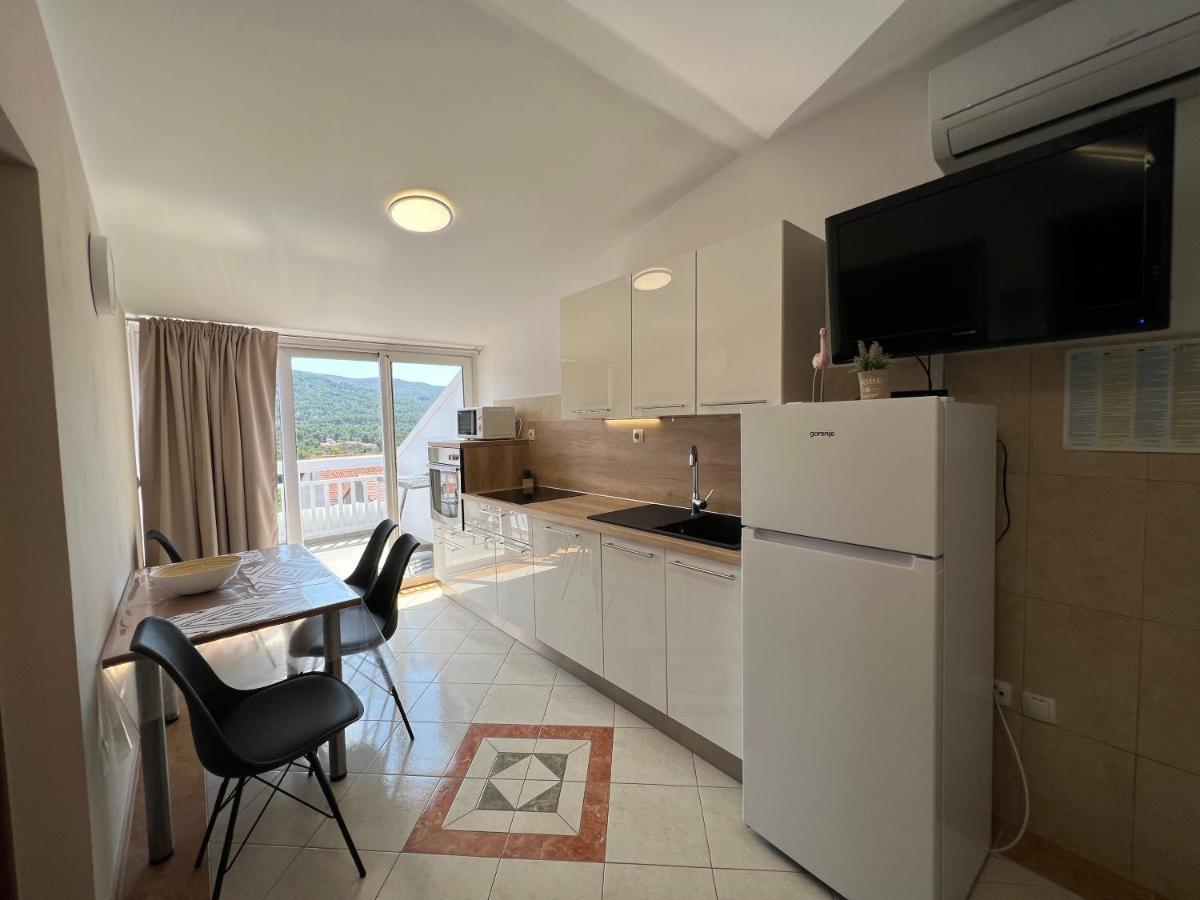 Apartments Ana 스타리 그라드 외부 사진