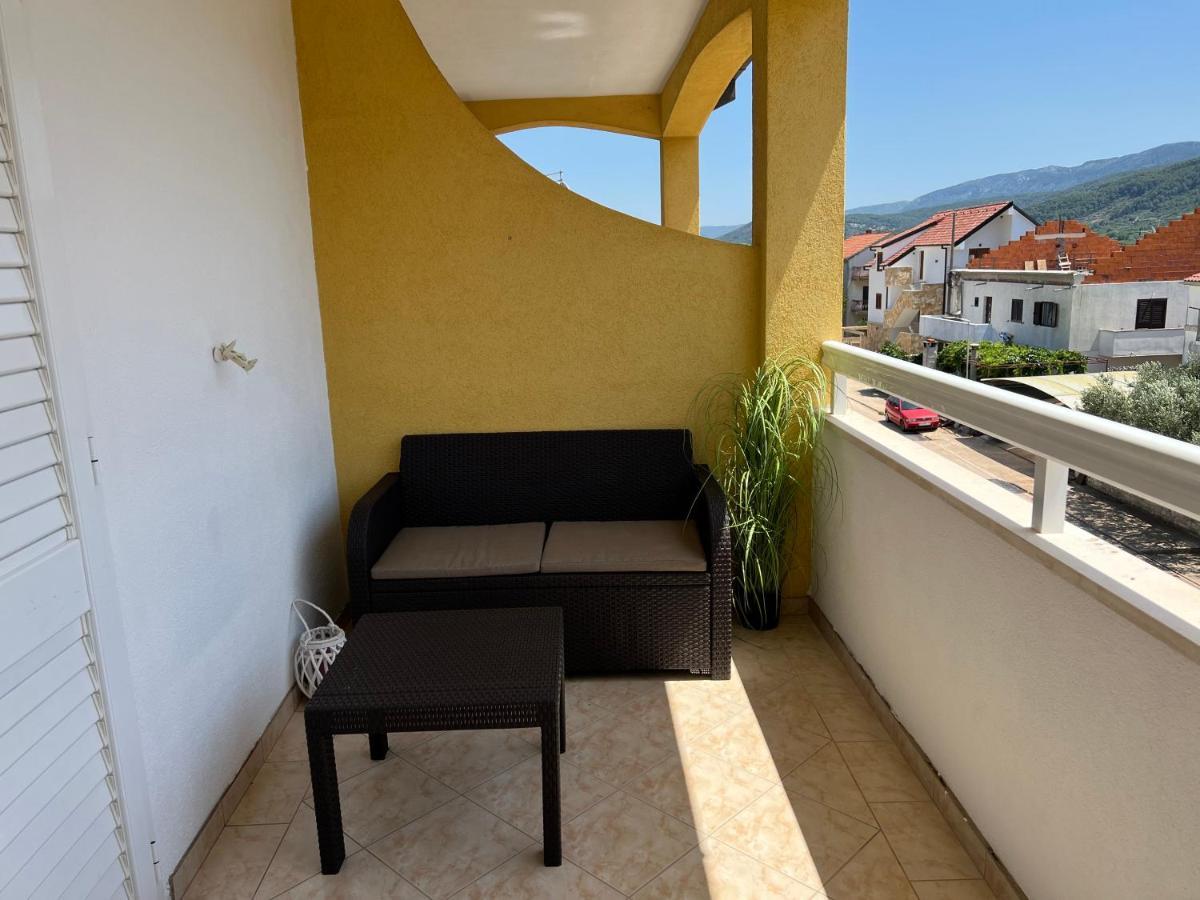Apartments Ana 스타리 그라드 외부 사진