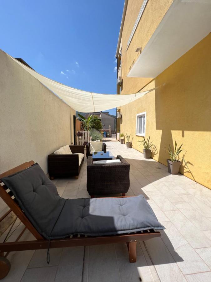 Apartments Ana 스타리 그라드 외부 사진