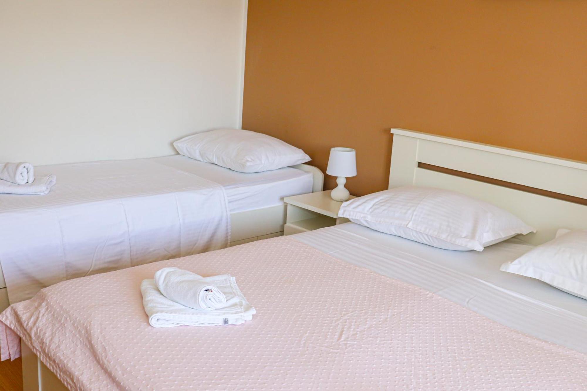 Apartments Ana 스타리 그라드 외부 사진
